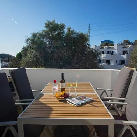 Club Pool * Αλμπουφέιρα