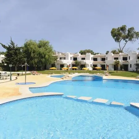 Club Pool *